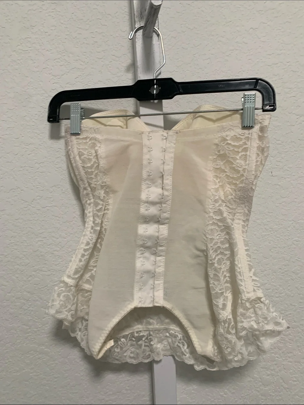 Vintage Goddess Strapless Lace Bustier Corset